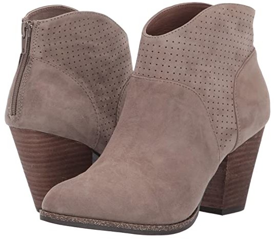 me too zasper chelsea boot