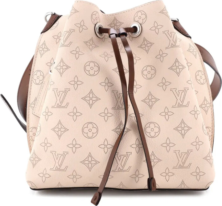 Louis Vuitton Pre-Owned Muria Mahina Leather bucket bag
