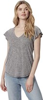 Thumbnail for your product : Jessica Simpson womens Gracie Flutter Sleeve Tee T Shirt