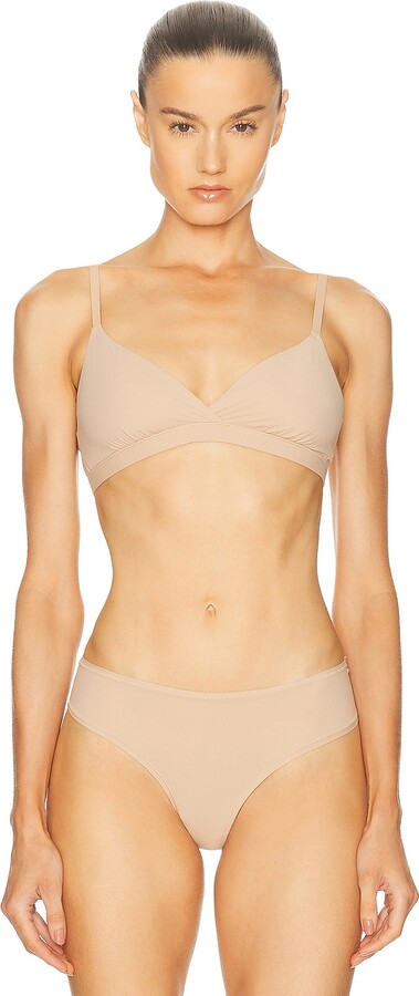 SKIMS Fits Everybody Crossover Bralette in Nude
