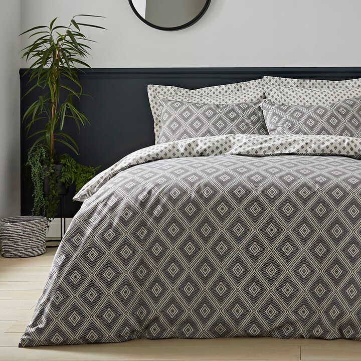 Dunelm Neo Geometric 100 Cotton Duvet Cover and Pillowcase Set Black