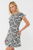 Thumbnail for your product : Urban Outfitters Liliana Tie-Back Short Sleeve Mini Dress