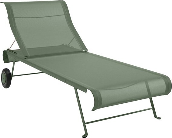 Fermob Dune Sunlounger in Green