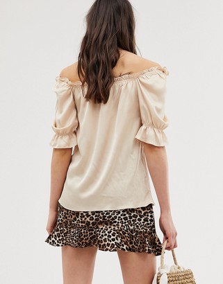 Glamorous Tall blouse with puff sleeves
