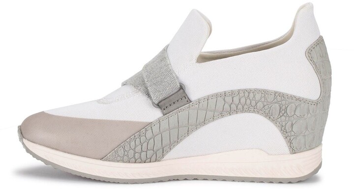 baretraps johanna sneaker