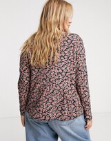 Thumbnail for your product : Wednesday's Girl Curve smock top with peplum hem in ditsy floral print