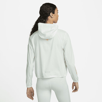nike impossibly light hooded running jacket