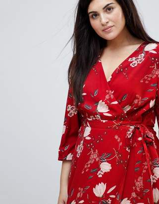 Yumi Plus Wrap Dress in Floral Print