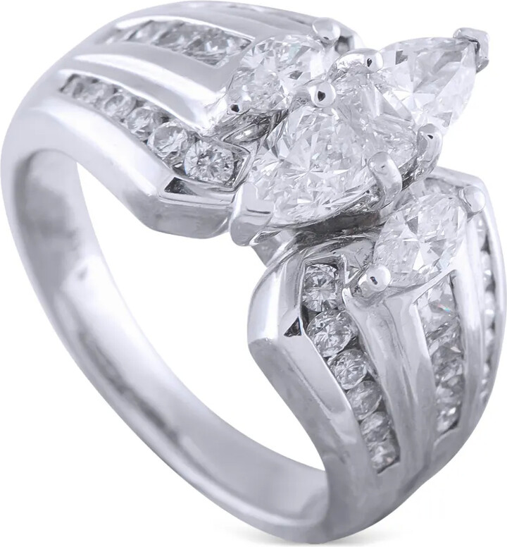 LB Exclusive Diamond Ring