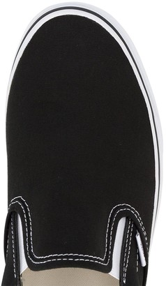 Vans Classic Slip-On "Black/White" sneakers