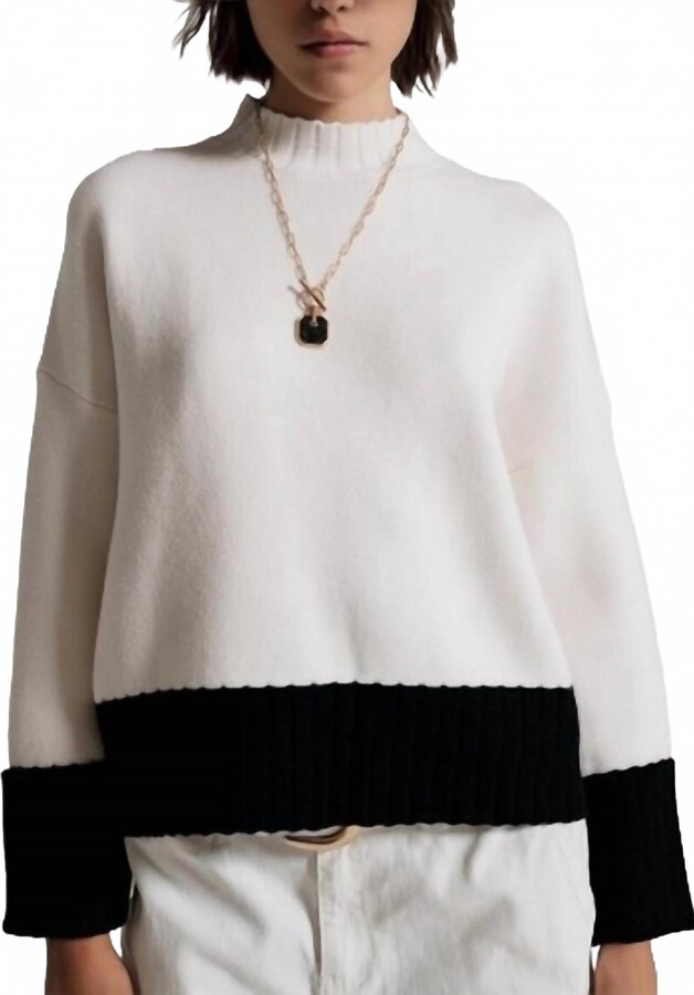 Q2 Jumper Ribbed Cuffs And Hem Sweater In White/black