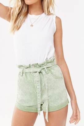 acid wash shorts outfit