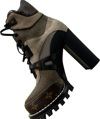 Star trail leather ankle boots Louis Vuitton Multicolour size 39