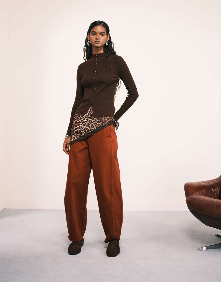 Arket Endive barrel leg jeans in seam detail in overdyed brown