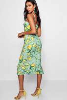 Thumbnail for your product : boohoo Lemon Print Ruched Front Fluted Midi Dress