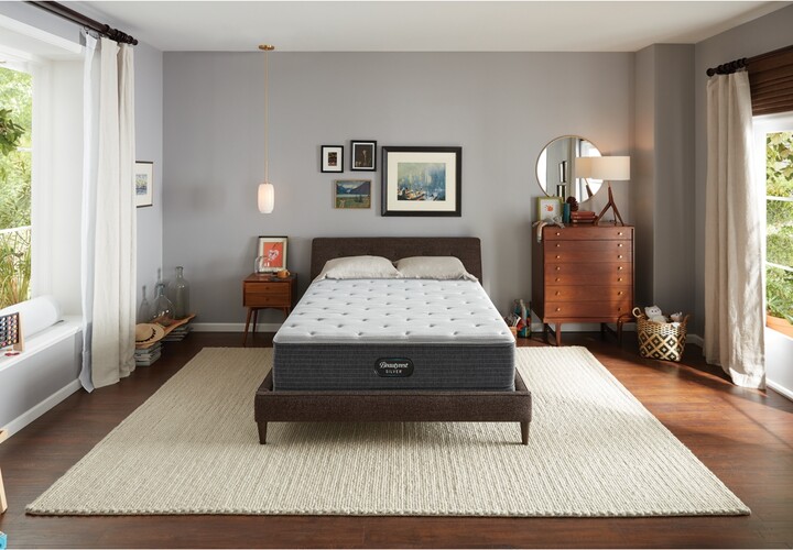 Simmons Closeout! Silver BRS900 12.25" Plush Mattress- Queen