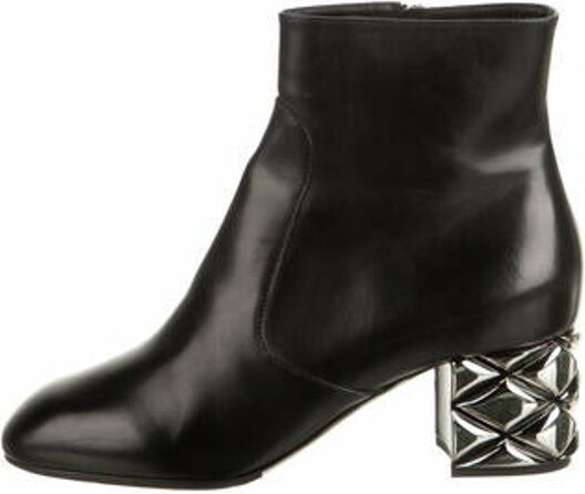 luvion vuitton boots