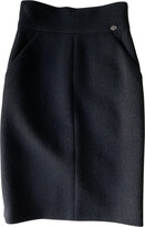 Mid-length skirt 