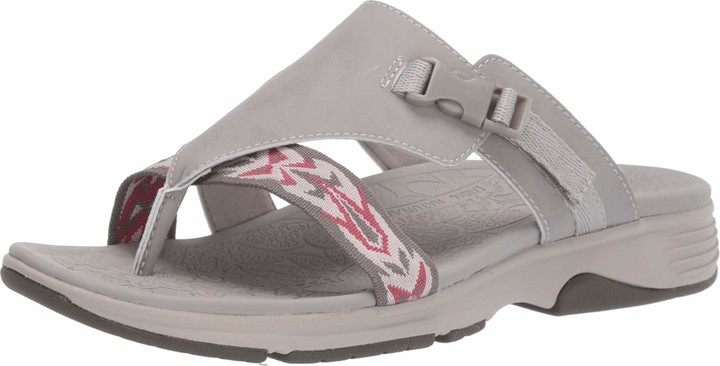 gray dress with black shoes