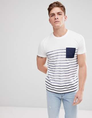 Esprit T-Shirt With Stripe and Contrast Pocket
