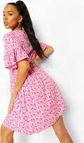 Thumbnail for your product : boohoo Woven Ditsy Floral Smock Dress