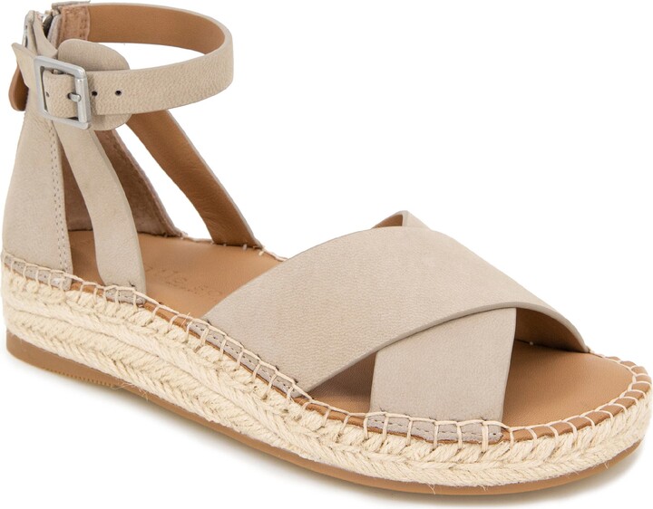 Leon Ankle Strap Wedge Sandal