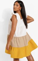 Thumbnail for your product : boohoo Plus Color Block Tiered Smock Dress