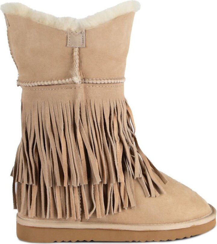 Cloud Nine Women's Classic Fringed Sheepskin Boot In Sand