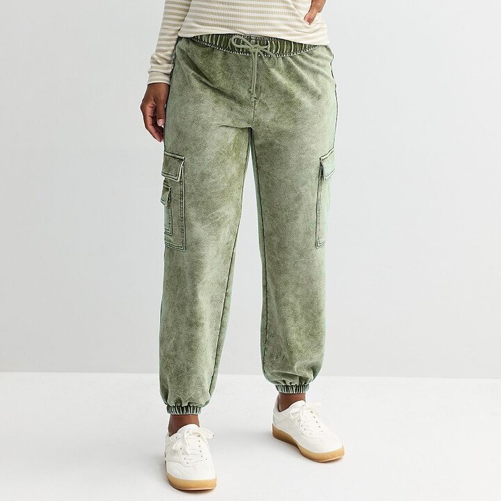 Vanilla Star Juniors' Knit Cargo Jogger Pants