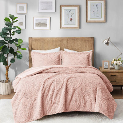 IntrospectiveIncline Comforter - Embroidered Medallion Faux Fur Ultra  Blush With Fur Medallion Blush