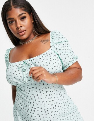 I Saw It First Curve I Saw It First Plus puff sleeve tie front tea dress in green ditsy print