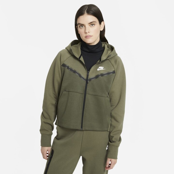 nike tech women's sweatsuit