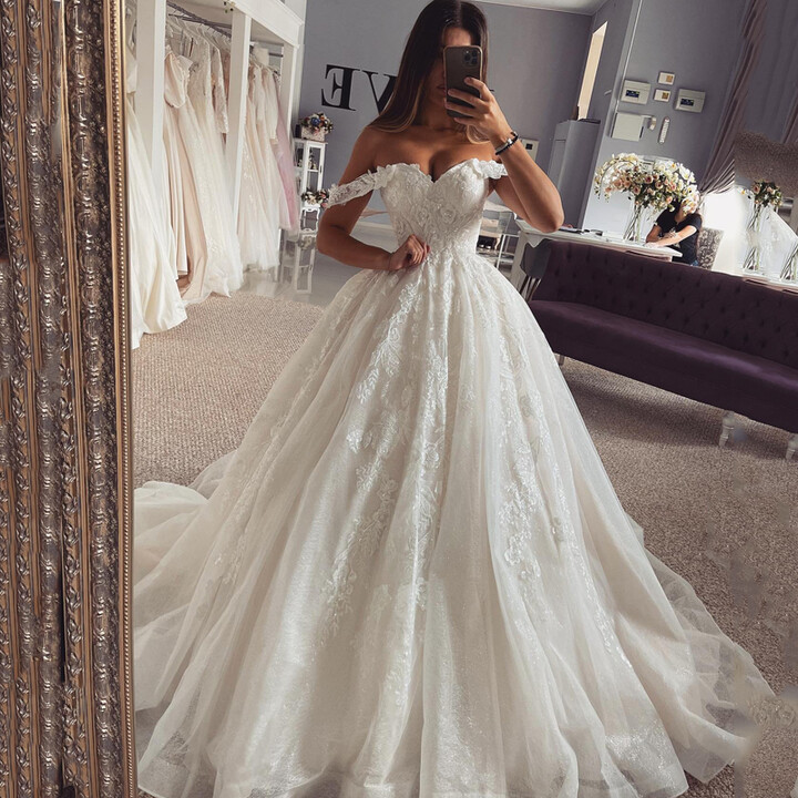 Kapokbanyan Elegant A-Line Princess Wedding Dresses Off The Shoulder Lace Appliques Bridal Gowns Boho Beach Tulle Wedding Dress Plus Size