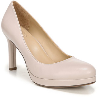 naturalizer paxton platform pump