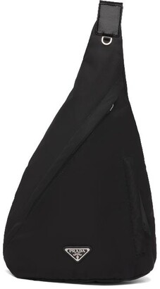 backpack triangle logo