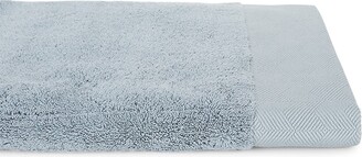 https://img.shopstyle-cdn.com/sim/b2/80/b2803fdee800f69d43e2a53808b8db05_xlarge/diamond-bordo-bath-towel.jpg