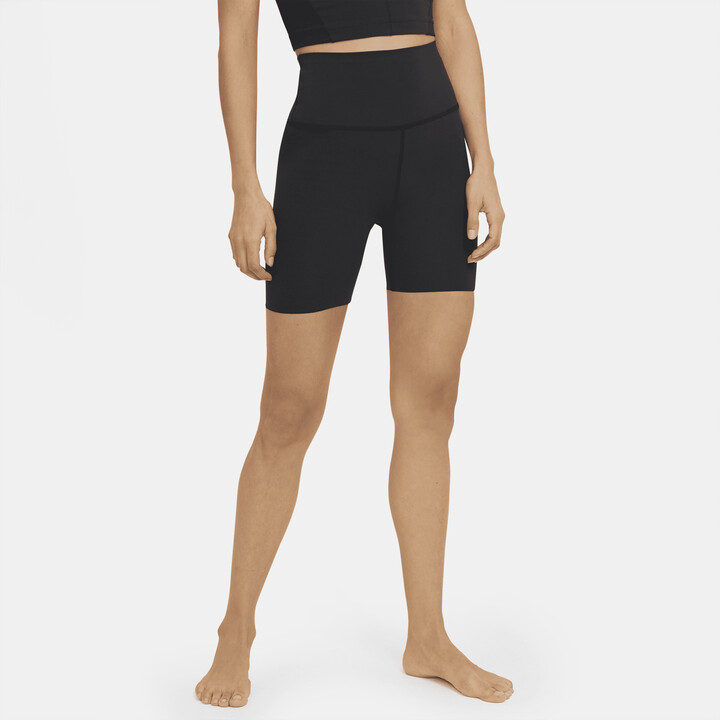 BLACK High-waisted LUX SHORTS
