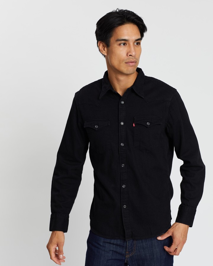 black levis shirt