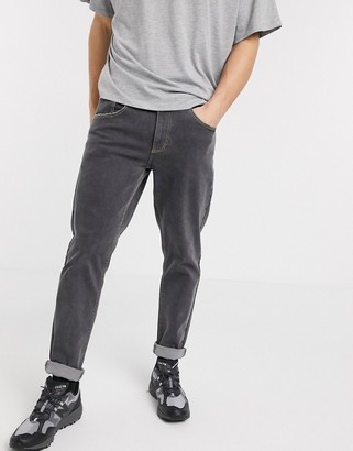 mens stretch tapered jeans