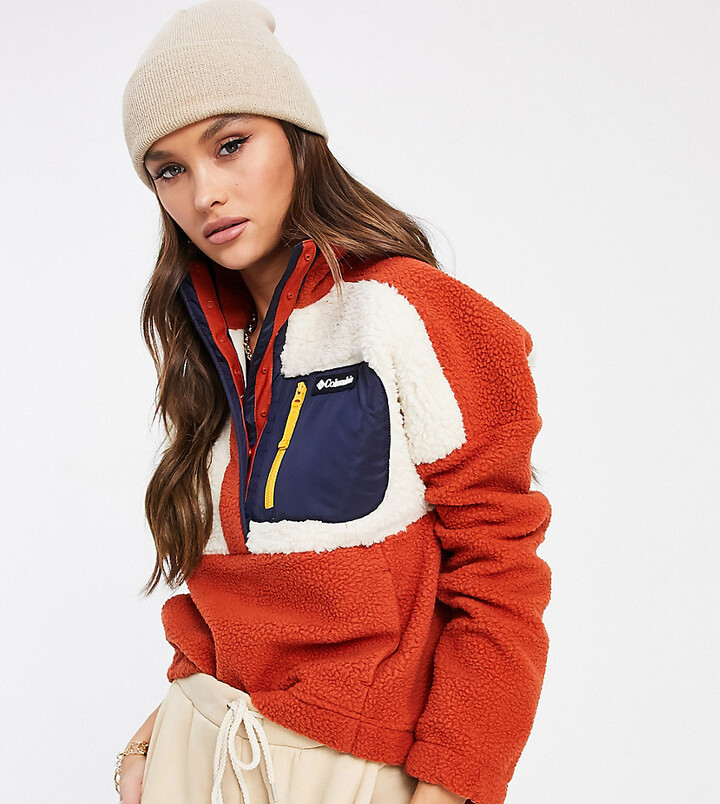 Columbia Lodge sherpa pullover fleece in red Exclusive at ASOS