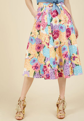 Collectif Off in My Own Whirl Midi Skirt in Blossoms in XL