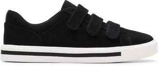 un maui strap sneaker