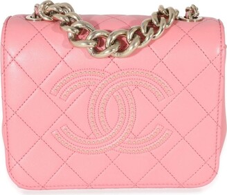 Chanel Women's Pink Shoulder Bags