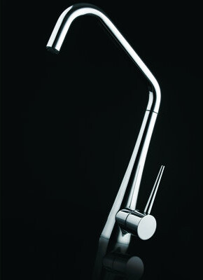 Maestro Bath Pull Out Single Handle Kitchen Faucet