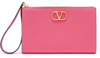 Valentino Garavani V-logo Grained-leather Pouch - Pink