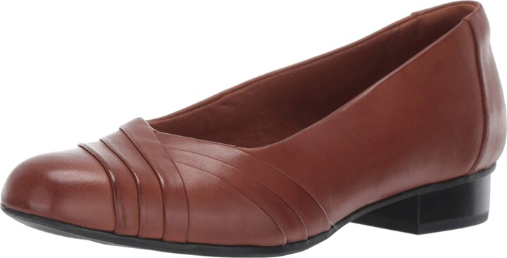 clarks brown shoes womens