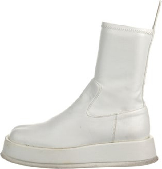 GIA/RHW Leather Ankle Chelsea Boots White Round-Toes Unfortunately, due to restrictions, this item may not be eligible for shipping in all areas.