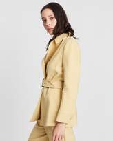 Thumbnail for your product : Topshop Bonded Belted Jacket