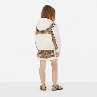 Burberry Childrens Vintage Check Panel Cotton Blend Shorts Size: 3Y