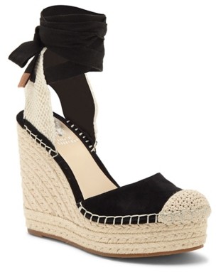 vince camuto wedges black